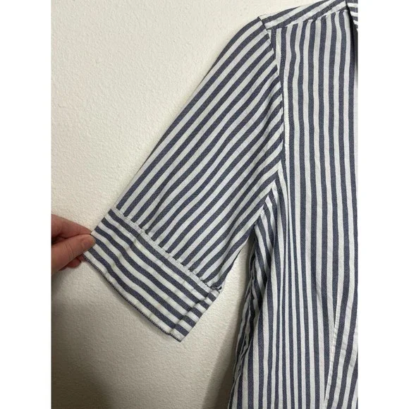 J.Crew XS Chambray Stripe Button Up Shirt Short Sleeve V-Neck Cotton Classicore - Picture 8 of 15